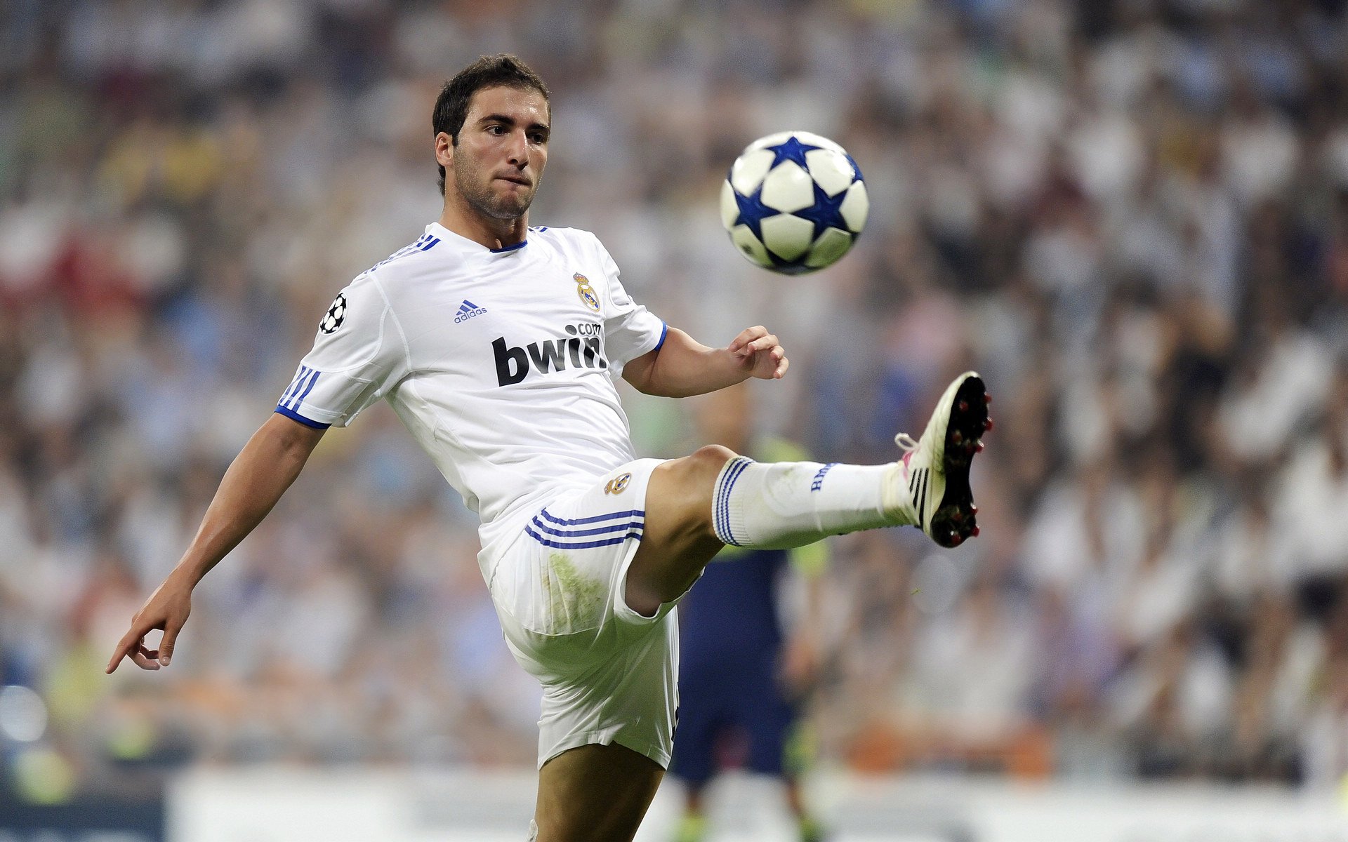 爱游戏-当不可能在终场哨响前降临，摩洛哥如何用逆转撕碎葡萄牙的黄金剧本